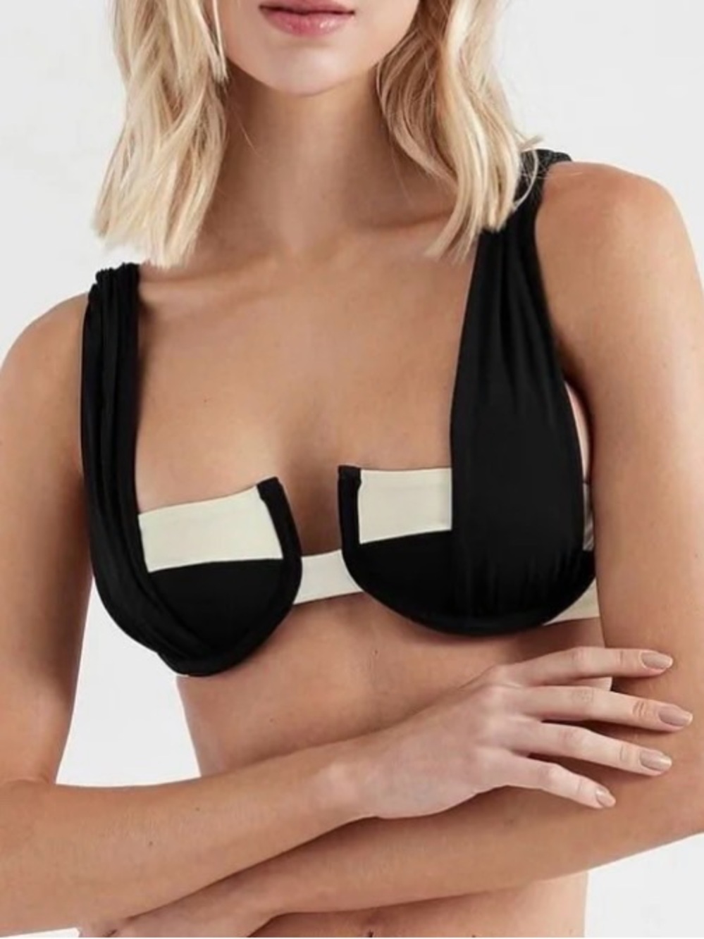 ONEONE Black & White Underwire Bikini Top - Supportive Two-Tone Swim